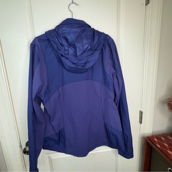 Kirkland Signature Woman’s Purple Activewear Jacket Sz XL - Picture 5 of 13